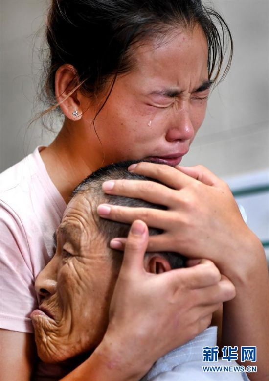 【英亚官网首页】周日内地票房1.57亿 《摔跤吧!爸爸》累计票房破4亿走势稳健(图3) 英亚官网首页