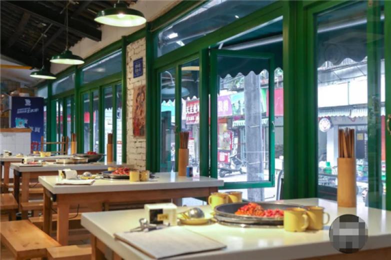 靠心理学上位?《无主之城》凌驾傻白甜突围暑期档“英亚官方网站”(图1) 英亚官网首页