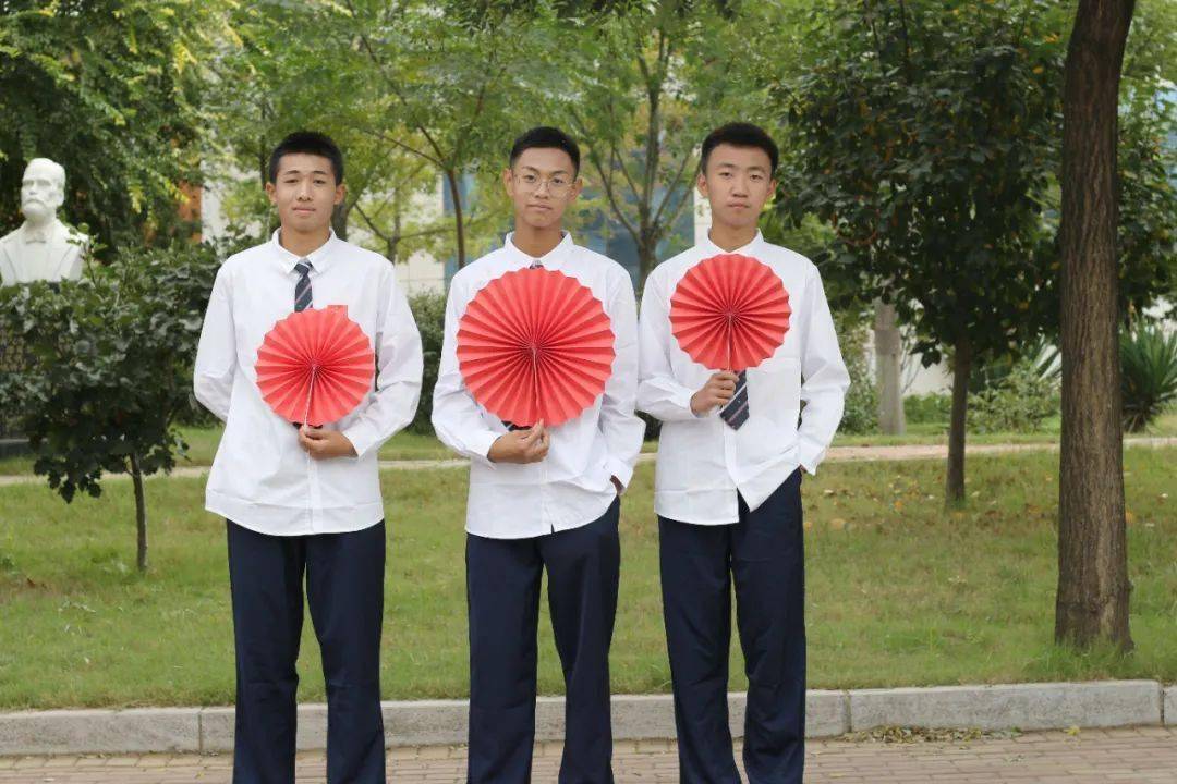 英亚官网首页|
实高•表明｜所有团圆都源于祖国(图31)